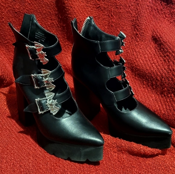 Dolls Kill Shoes - Dollskill Widow Blood Sucker platform maryjanes